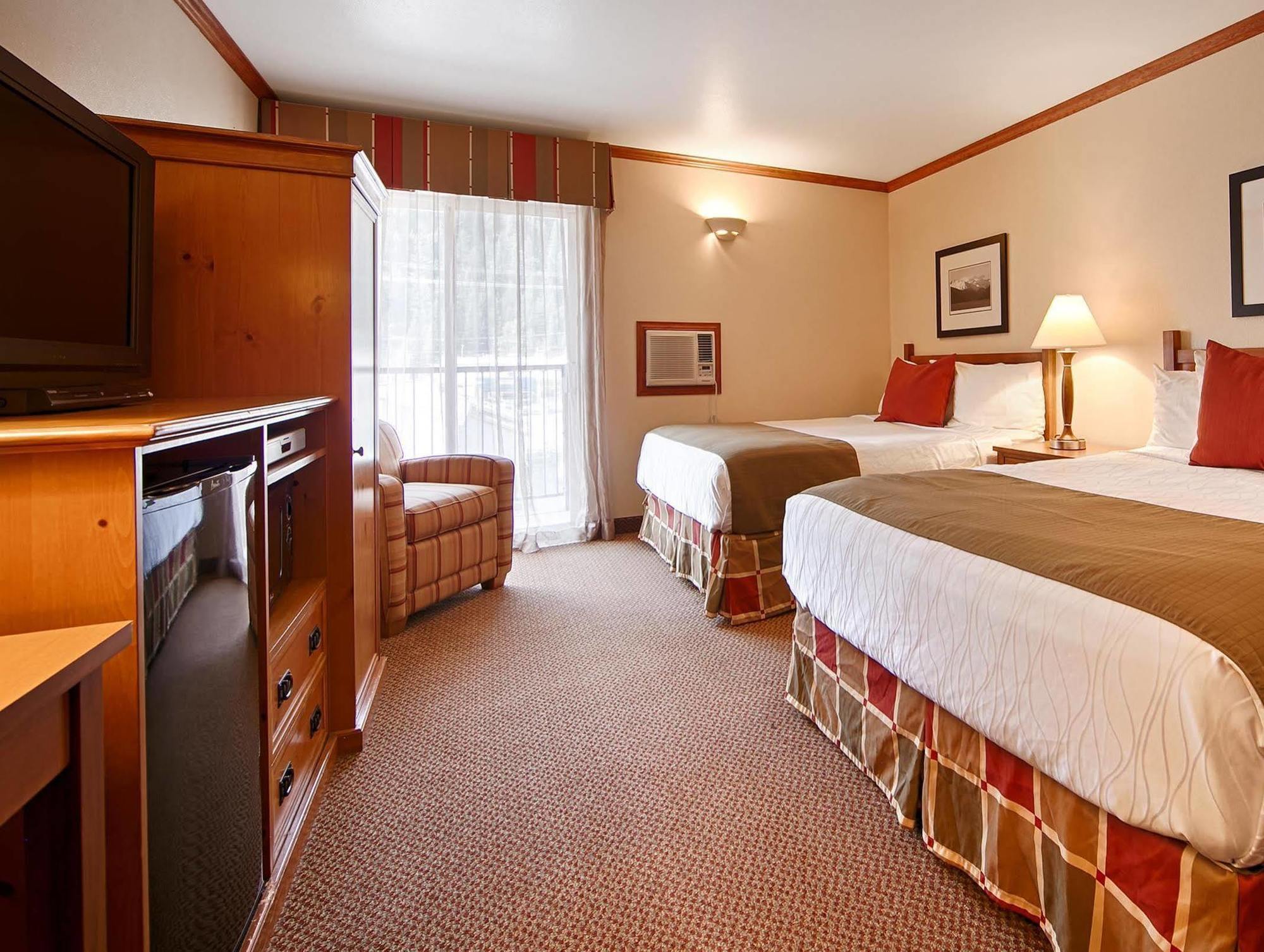 Hotel Edgewater